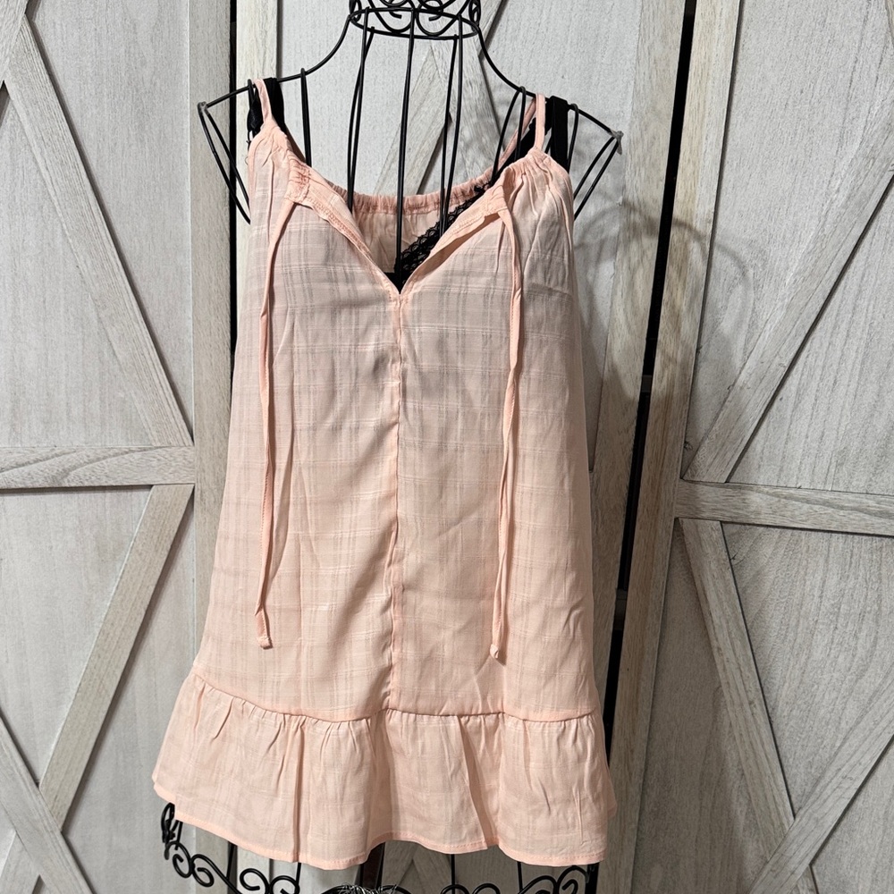 NWT-Chic Light Pink Sleeveless Blouse